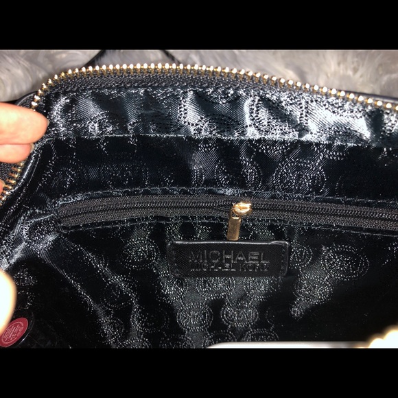 Mk purse - Picture 2 of 2